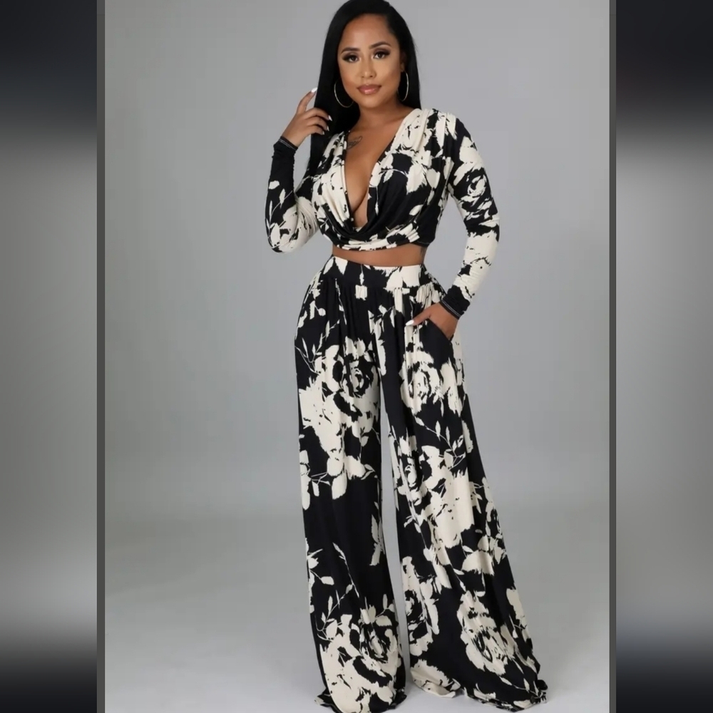 Black Roses Pants Set - Picture 5 of 5